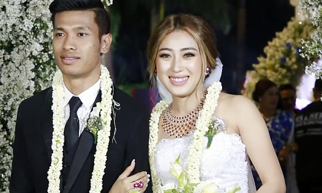 Đồng đội Văn Lâm - "Ronaldo Myanmar" cưới mỹ nhân tài sắc vạn người mê-Bóng đá 24h